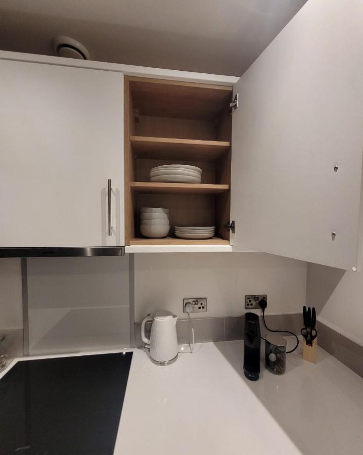 Luxury 1 Bed Apartment In The Centre Of Rochester Rochester  Bagian luar foto