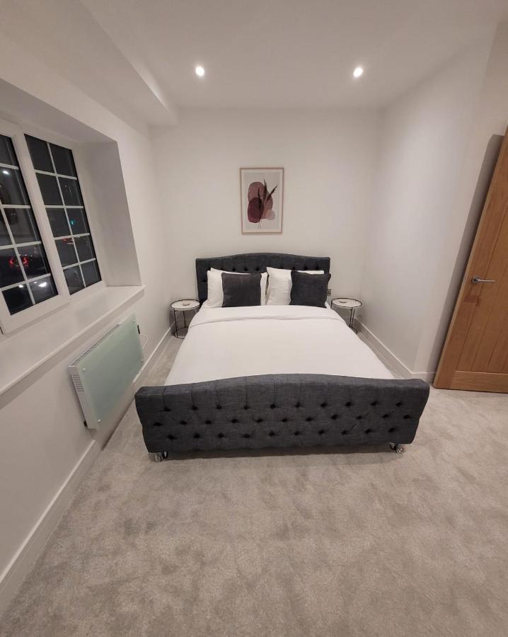 Luxury 1 Bed Apartment In The Centre Of Rochester Rochester  Bagian luar foto
